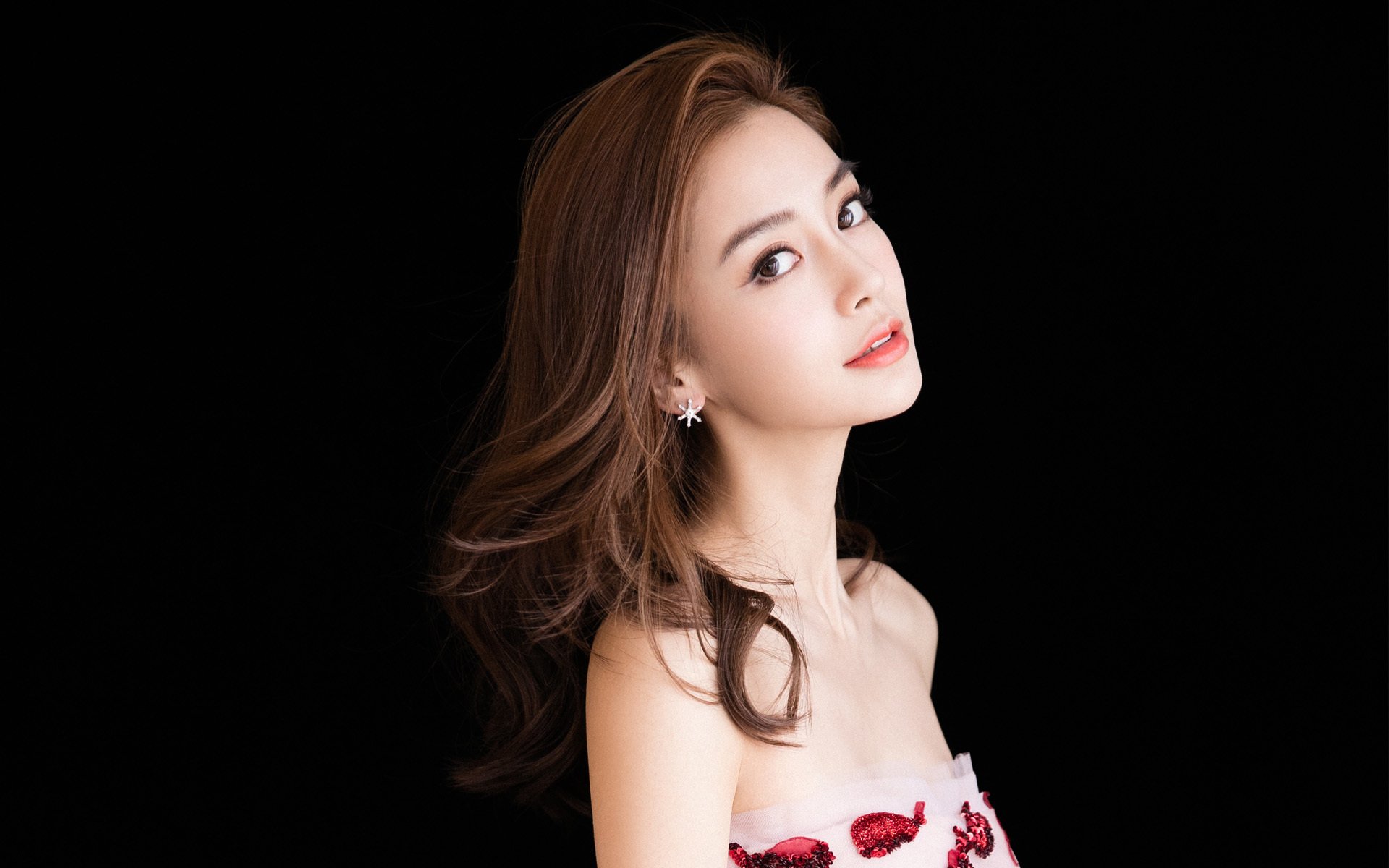 科比的盛世传奇：无私的精神永远激励年轻人！，科比 致敬