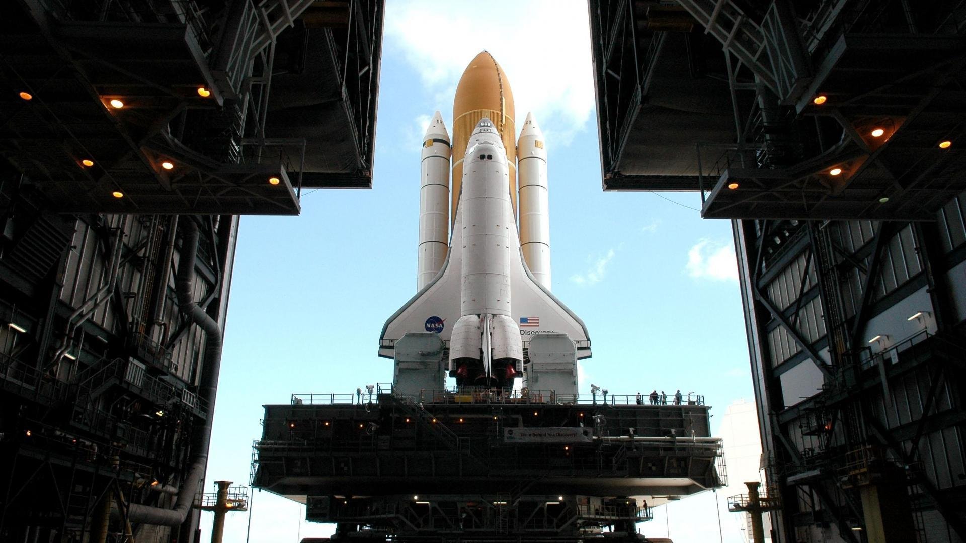 卢森堡对阵阿塞拜疆，欧洲国家联赛争夺激烈，58岁卢森堡运动员