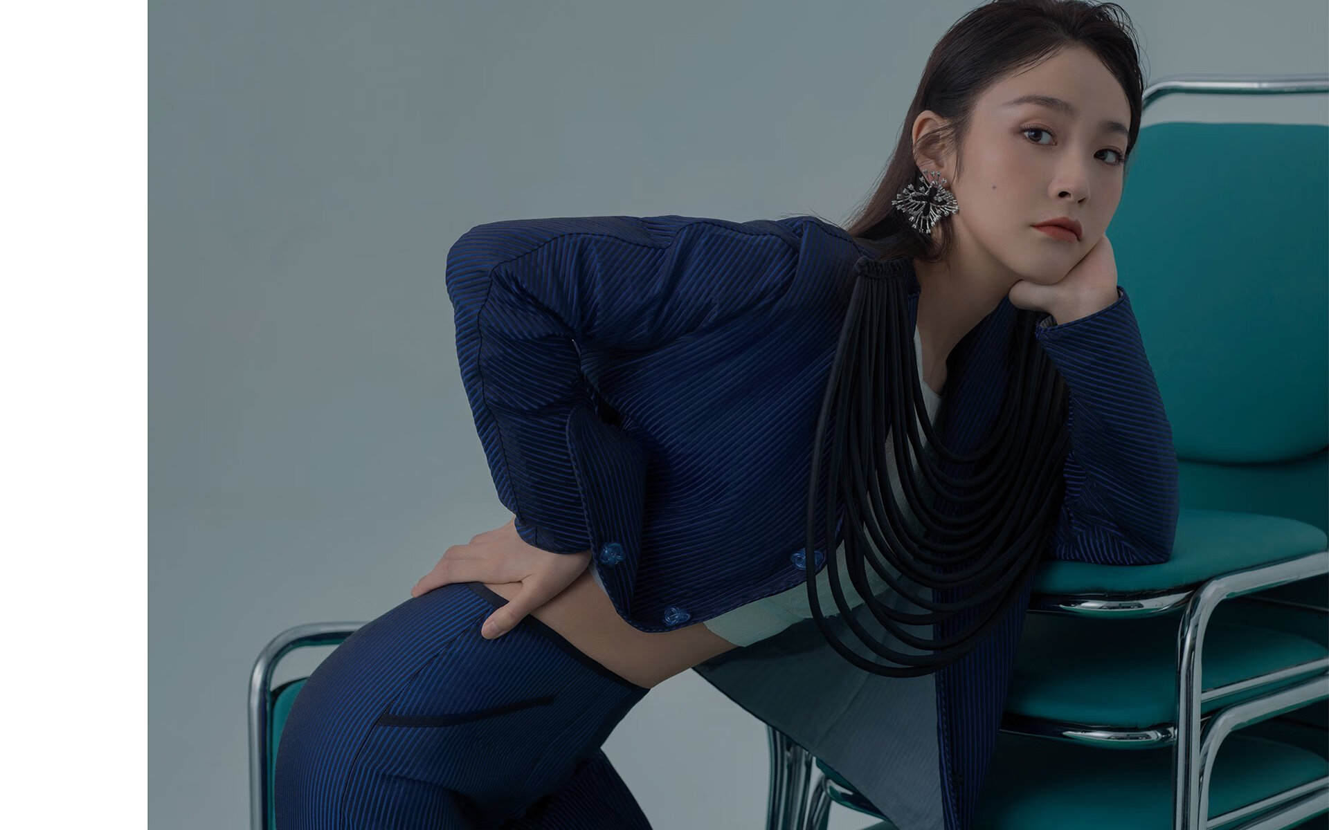 开云网站-精湛足球比赛中球队实现连胜，势不可挡，足球比赛中的队医